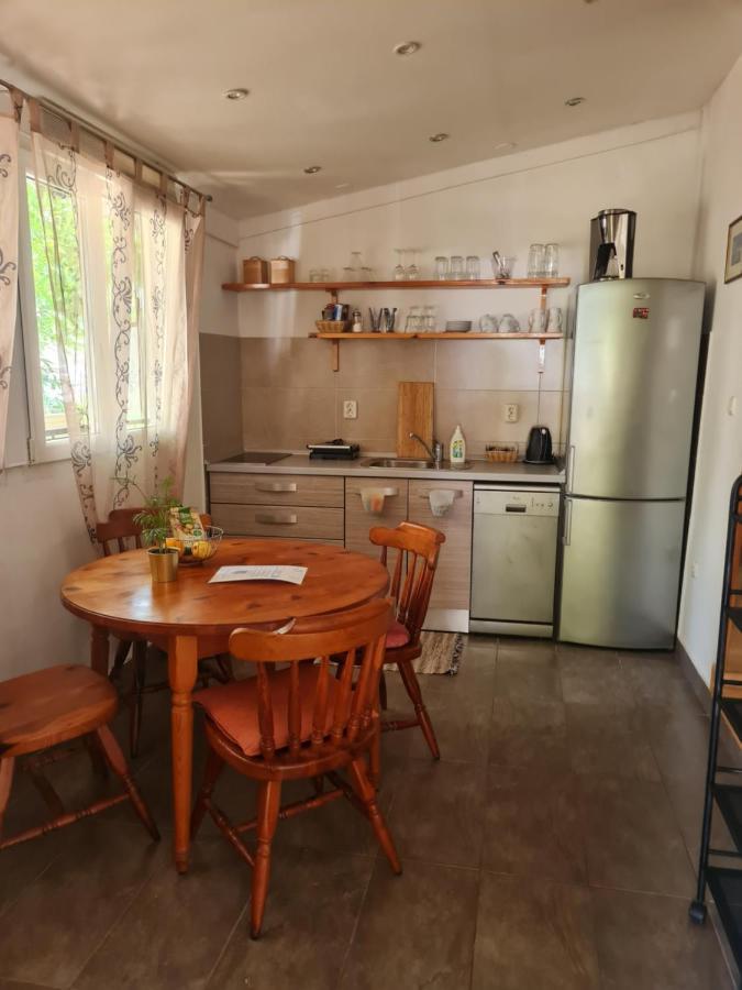 Quiet Apartment In A Private House - Close To Center, Parking, Pet Friendly Split Kültér fotó